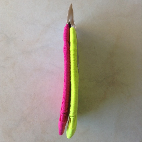 New 2 Pair Neon Fishnet Gloves - Picture 4 of 4